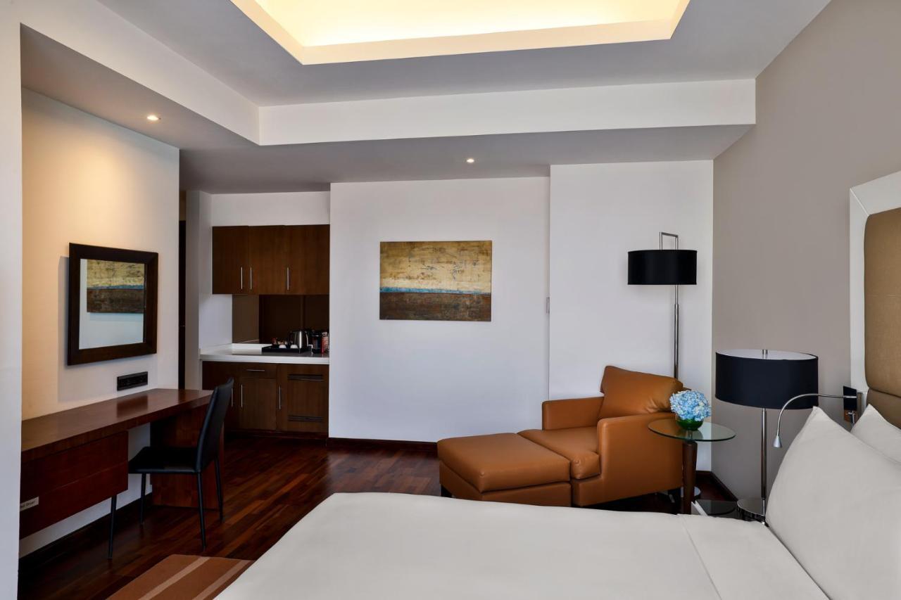 La Suite Dubai Hotel & Apartments Exterior foto